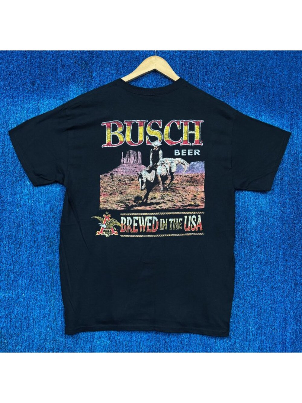 Busch Beer Brewed in the USA Cowboy Mustang Busting Tee L